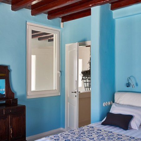 blue bedroom lia mansion