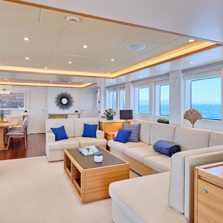 Salon at 3D yacht