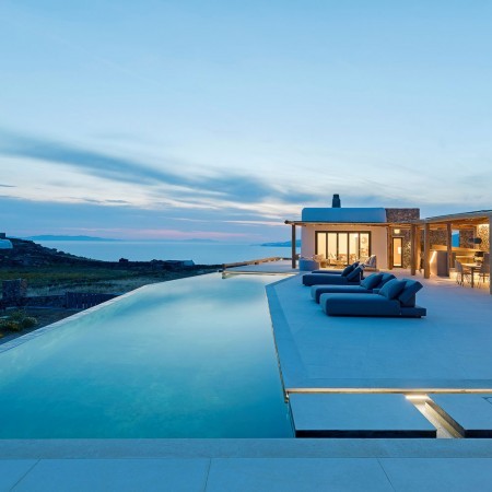 luxurious house in Mykonos for rent