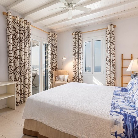 6 bedrooms villa for rent in Mykonos Town