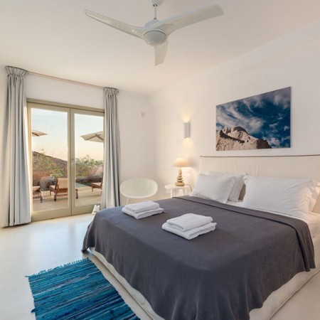8 bedroom villa for rent in Myconos