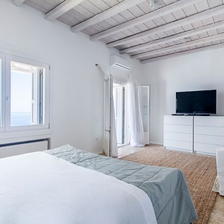 8 bedroom villa at Psarou Mykonos