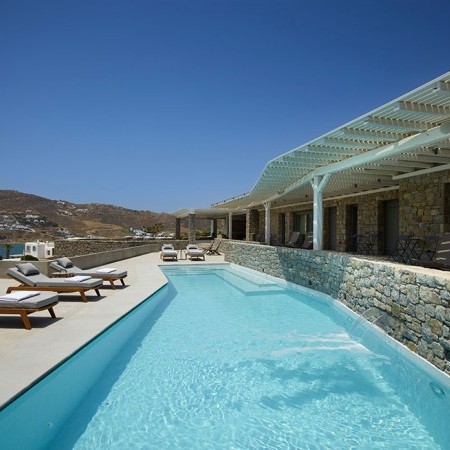 pool closeup of villa Matou III Mykonos