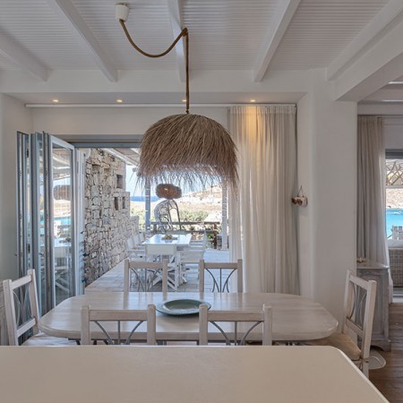 villa close to beach in Mykonos