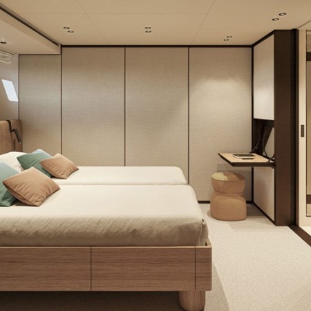 double cabin for 2 charter guests