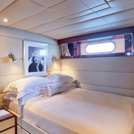 double cabin at Alaya yacht charter