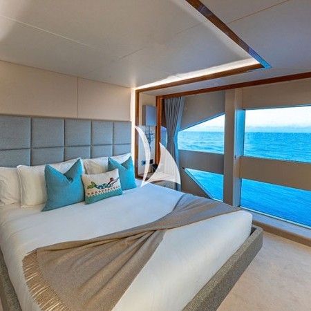 double cabin of Alessandra III yacht Sunseeker