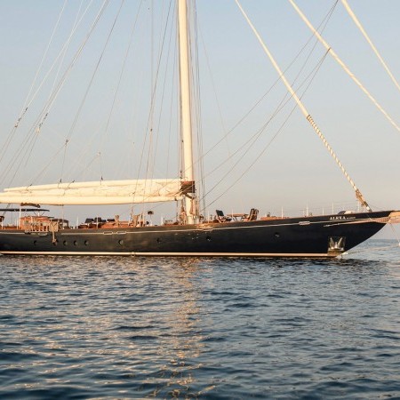 side view of Alexa of London sailing yacht