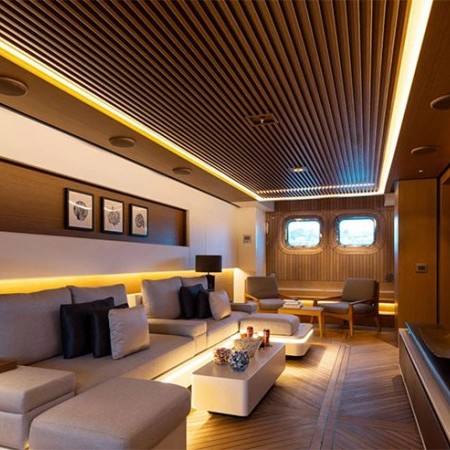 Alfa yacht charter Benetti