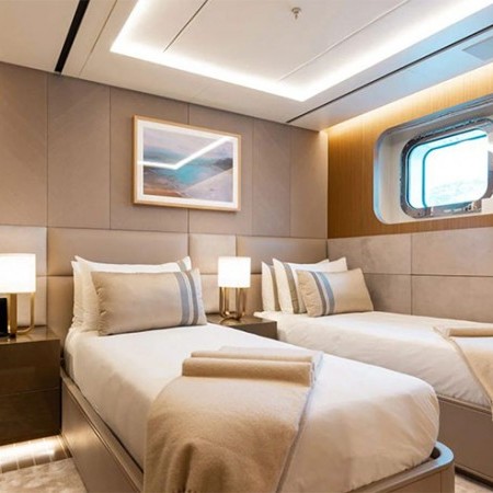 Alfa yacht charter Benetti