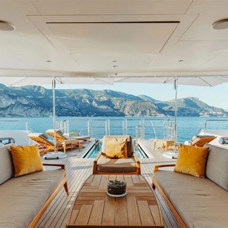 Alfa yacht charter Benetti