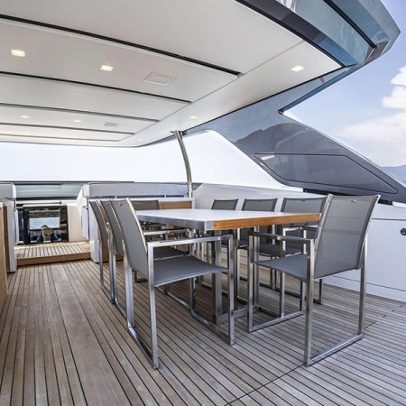 flybridge on Aman yacht