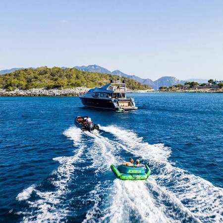 aerial view of Andromeda yacht