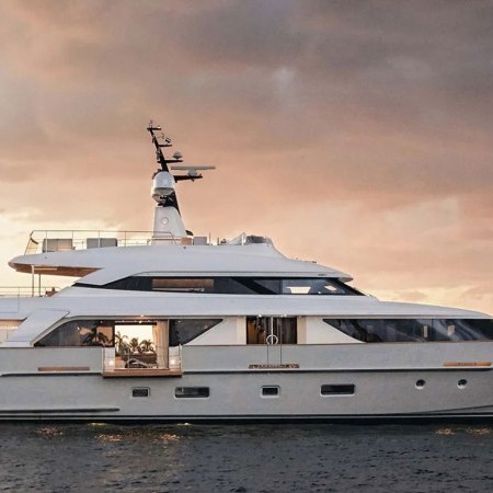 sideview of Anything Goes V yacht charter