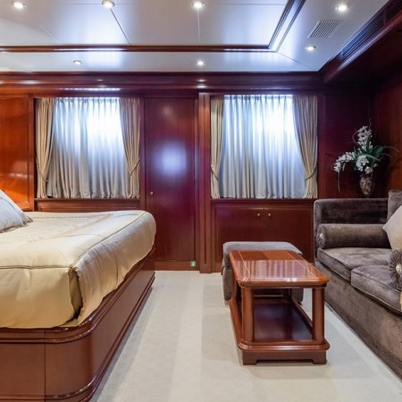 VIP cabin of Apogee yacht