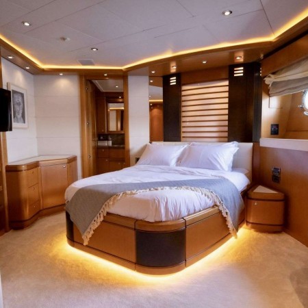 double cabin on Ariela superyacht