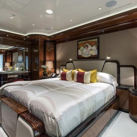 Arience yacht double cabin