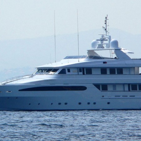 side view of Artemisea superyacht