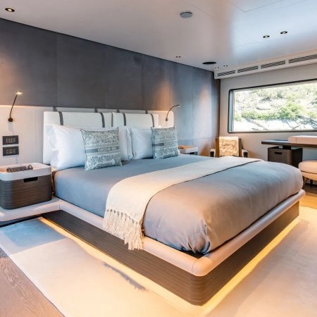 VIP cabin of At One yacht