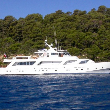 Ava - CRN Ancona yacht charter