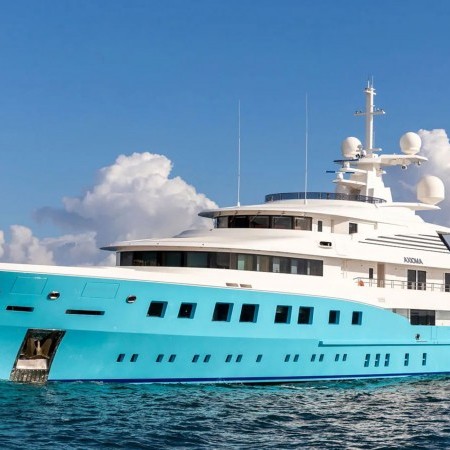Dunya yachts charter