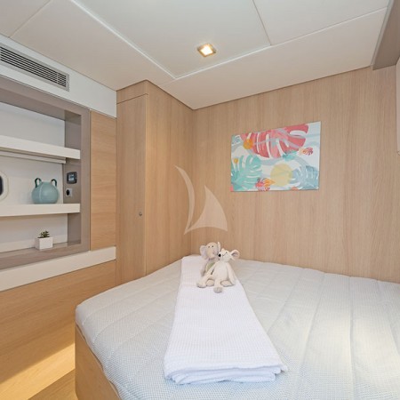 cabin at bathroom at Babalu sailing yacht