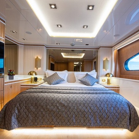 Barents yacht cabin