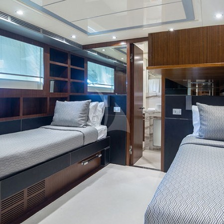 twin cabin at Beyond river yacht charter