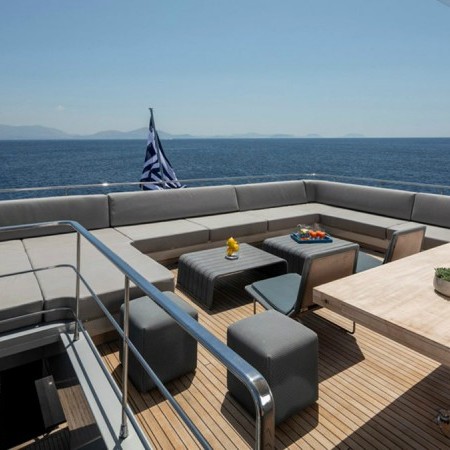 deck lounge