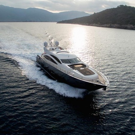 Blade 6 yacht charter Greece