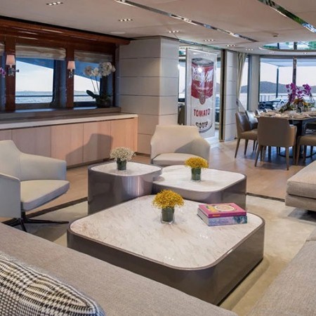 Bliss yacht salon