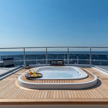 Boji yacht charter with Jacuzzi