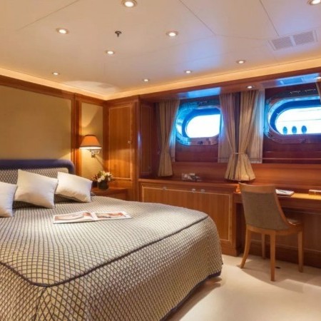 Burrasca yacht double cabin