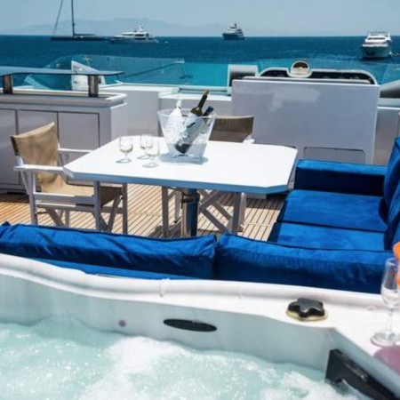 Jacuzzi on the deck of Cantieri di Pisa