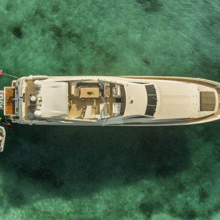 Champagne Seas yacht
