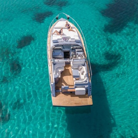 Cranchi 44' Mykonos boat rental