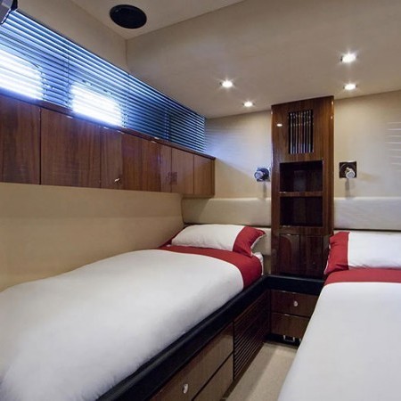 twin cabin on D5 yacht