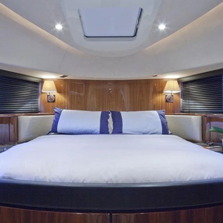 double cabin on D5 yacht