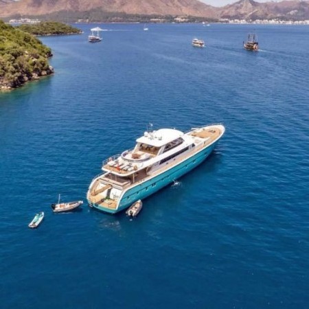 aerial view of Deep Water superyacht