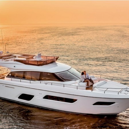 EL PETAS Yacht Charter | Ferretti 550 