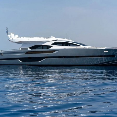 Eleven I yacht charter