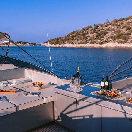 Elvi yacht Greece