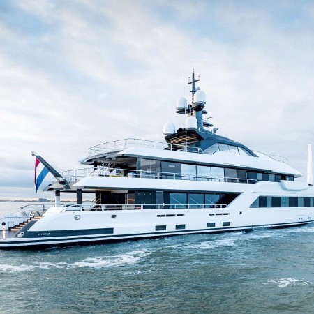 Entourage yacht charter