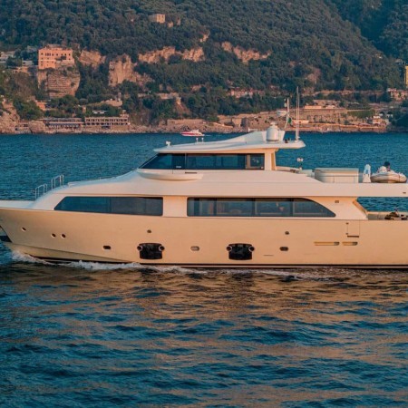 EOLIA Yacht Charter | 26.2m Ferretti