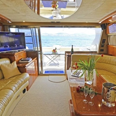 yacht Mykonos Daily