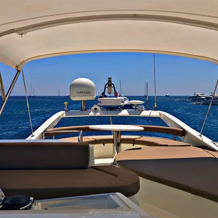 ferretti yacht charter Mykonos