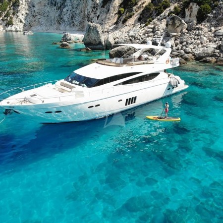 Gia Sena yacht charter