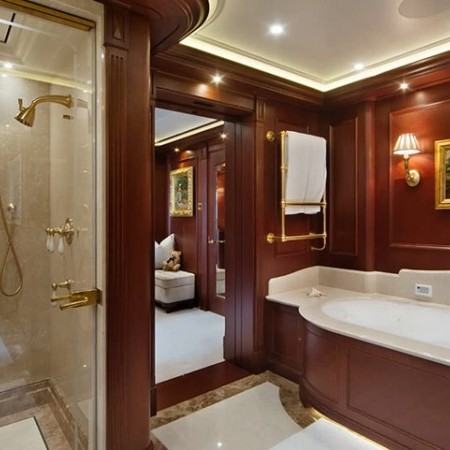 luxurious bathroom