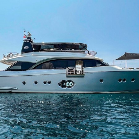 GIORGIO Yacht Charter | 26.2m Monte Carlo 86