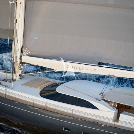Guillemot yacht charter